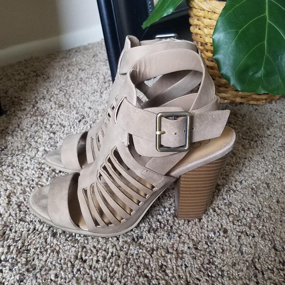 ❣SOLD!❣Taupe Chunky Heels with Strap Buckle